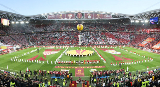 UEFA CUP FINAL 2014_2 – Mass Movement