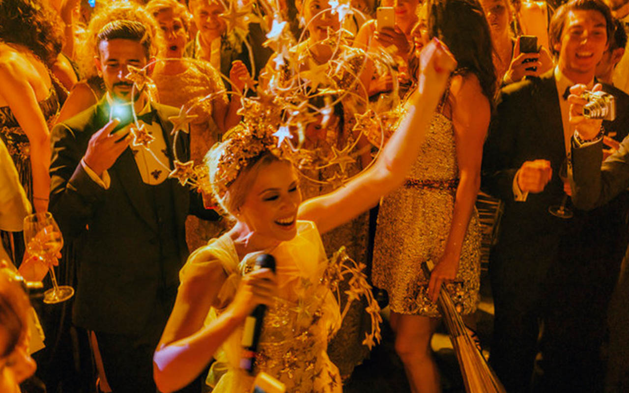 Dolce and Gabbana – Kylie Minogue – massmovement.uk.com